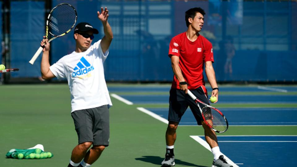 Michael Chang (kanan) dan Kei Nishikori - INDOSPORT
